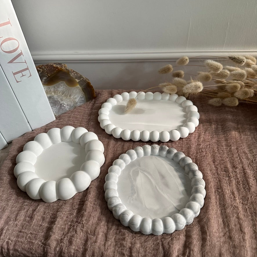Bubble Tablett – Rund & Oval · Handgemachte Schmuckablage