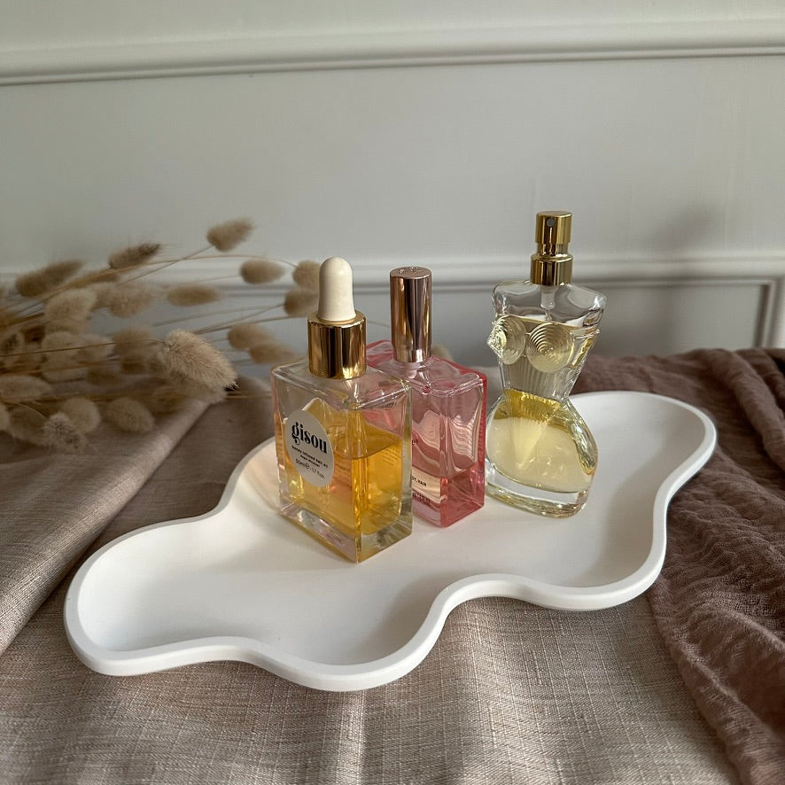 Clouds – Organisches Design-Tablett · Handgemachtes Unikat für modernes Interior