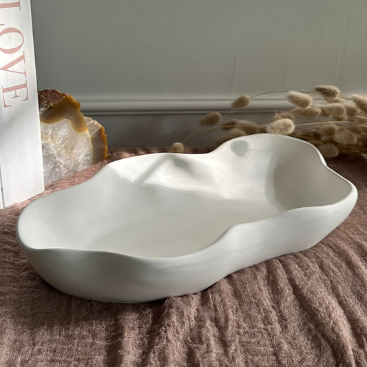 Wavy Bowl – Organische Design-Schale · Handgemachtes Unikat im Wellen-Look