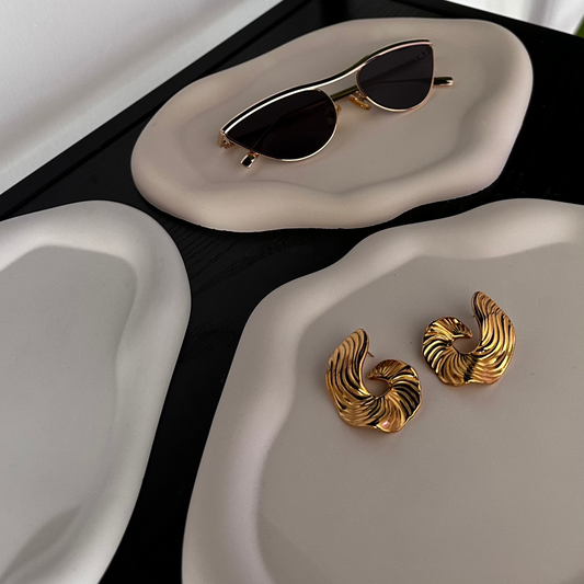 Wavy Tray – Organisches Design-Tablett · Handgemachtes Unikat im Wellen-Look