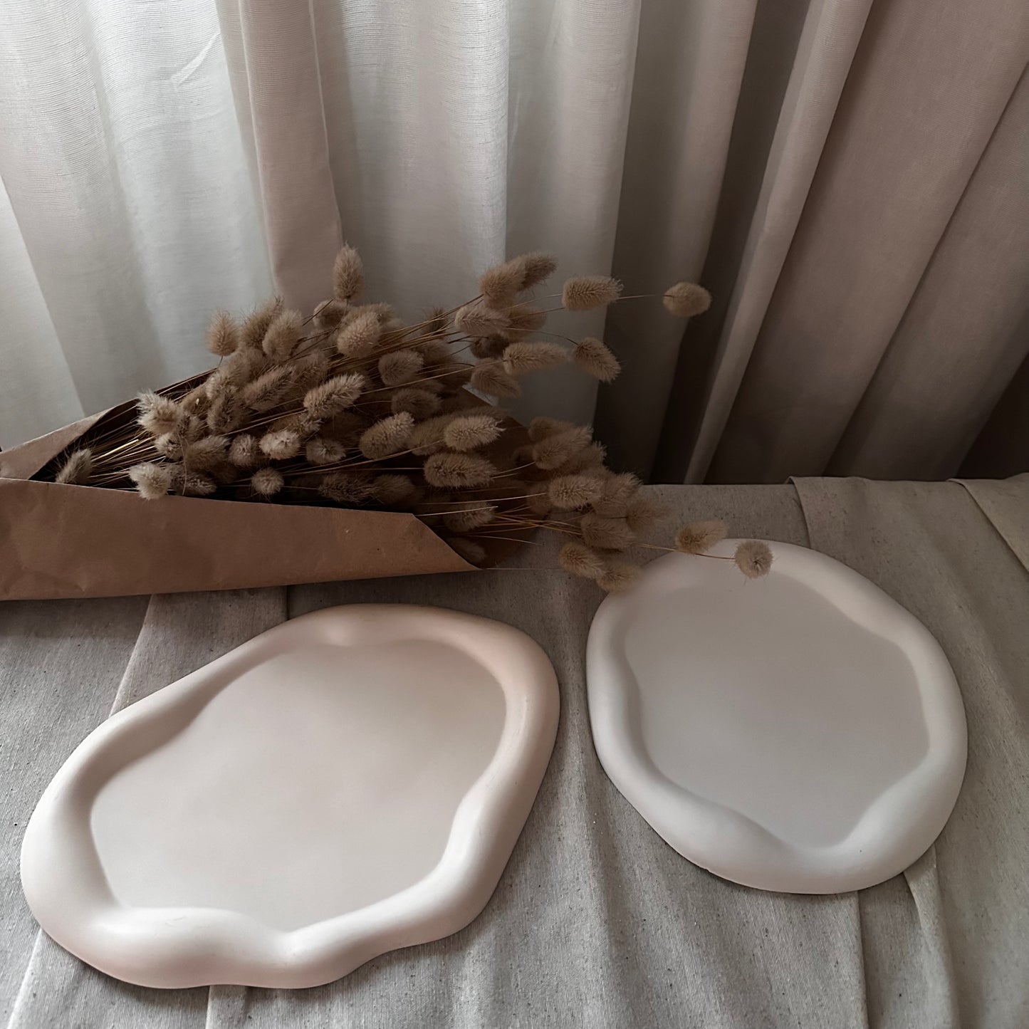Wavy Tray – Organisches Design-Tablett · Handgemachtes Unikat im Wellen-Look