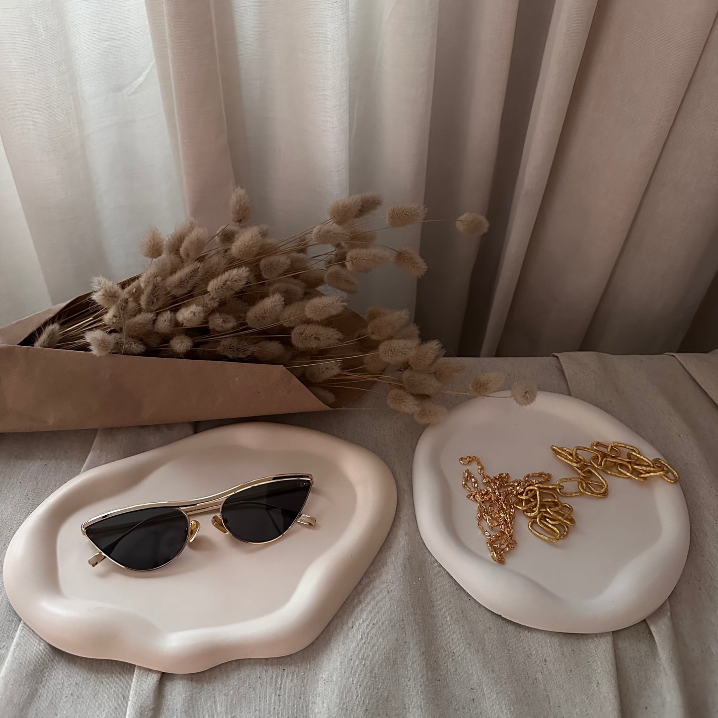 Wavy Tray – Organisches Design-Tablett · Handgemachtes Unikat im Wellen-Look